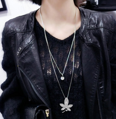 Koreanische Mode Metall Einfach blinkende Diamant Ahornblatt Doppellagige lange Halskette