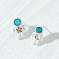 European and American fashion jewelry cute astronaut earrings