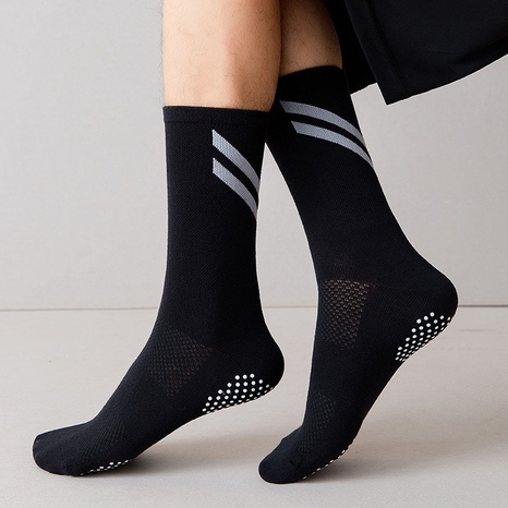 New sports socks non-slip plain tube socks fashionable cycling socks wholesale's discount tags