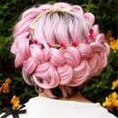 bertriebene farbe percke weiblich schwarz farbverlauf grn rosa mittellange lockige haare kopfbedeckungenpicture10
