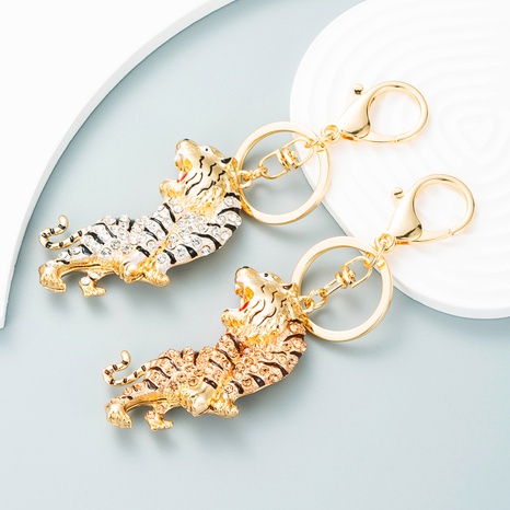 creative three-dimensional small tiger metal diamond keychain ladies bag pendant accessories's discount tags