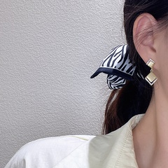 European and American fashion ins geometric diamond-studded opal earrings