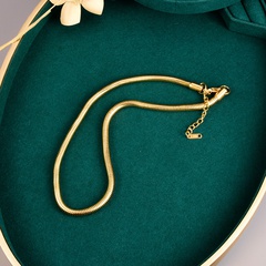 Moda gruesa cadena de serpiente redonda retro hip hop collar de acero de titanio de oro de 18 quilates al por mayor