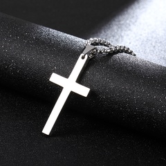 Collier pendentif croix en acier titane pour hommes
