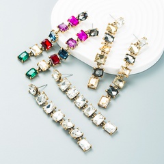 Pendientes de diamantes coloridos de aleación de estilo largo europeo y americano Pendientes de diamantes de colores de colisión geométrica