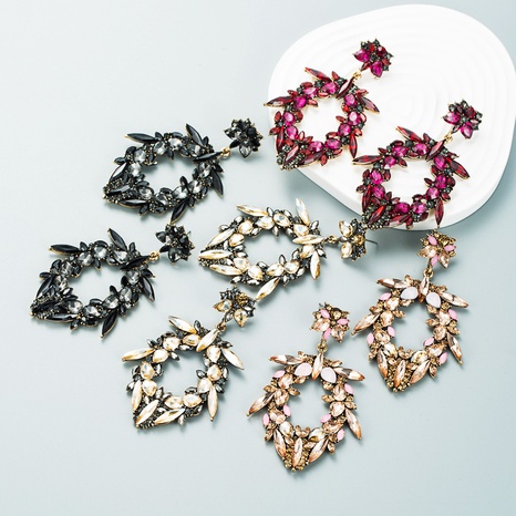 Pendientes de diamantes de flores huecas exageradas pendientes barrocos de temperamento retro al por mayor's discount tags