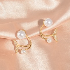 2021 autumn and winter new rear hanging fishtail pearl earrings