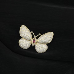 Broche en cuivre papillon à la mode exquise en gros