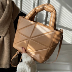 popular bag autumn and winter new fashion texture messenger bag retro portable small square bag