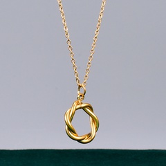 titanium steel gold-plated simple twisted fashion personality cold wind line knot clavicle chain