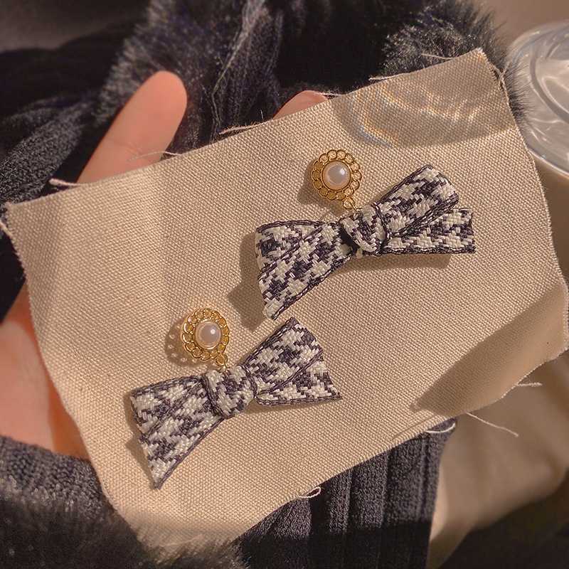 Autumn and winter checkerboard bow fabric earrings