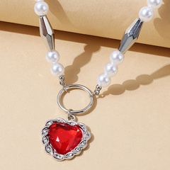 European and American creative retro pearl peach heart necklace wholesale