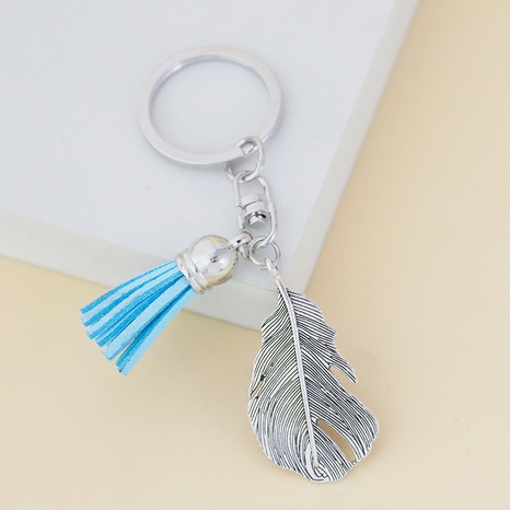 nouveau pendentif de sac de cadeau de voiture de porte-clés de gland de plume exagéré en gros NHAP463182's discount tags
