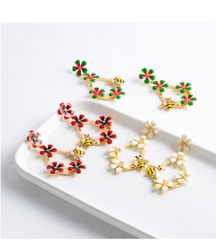 New Creative Fashion Multi-Layer Alloy Flower Bee Earrings Elegant Earrings Female Stud Earrings Europe and America Cross Border