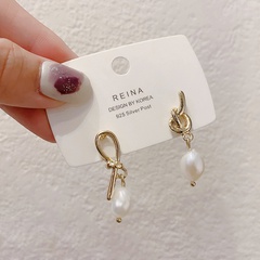 2020 new trendy pearl earrings female long earrings French alloy earrings wholesale