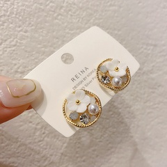 2020 new trendy Korean sweet flower pearl earrings female simple copper earrings