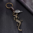 Retro gecko lizard leather keychain creative handwoven car key pendantpicture8