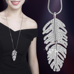Korea's new flash diamond feather long style sweater chain necklace jewelry pendant wholesale