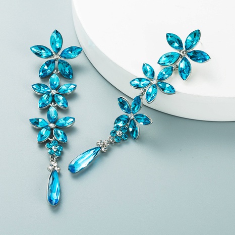 Boucles d'oreilles de luxe européennes et américaines d'automne et d'hiver, nouvelle tendance, fleur de cristal bleu brillant NHLN464881's discount tags