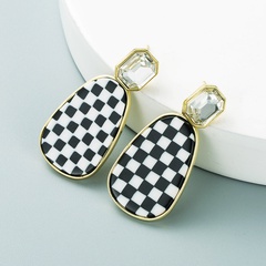 Europe and America Cross Border Fashion Simple Hot Sale Geometric Black and White Chessboard Grid Metal Alloy Earrings Women's All-Match Generous Earrings Earrings