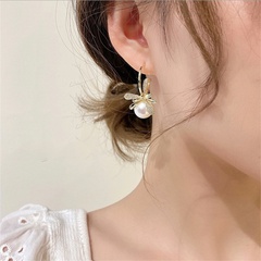 2021 New Diamond Flower Pearl Stud Earrings Female Personality Simple Refined Grace All-Match Ladylike Earrings Ear Rings