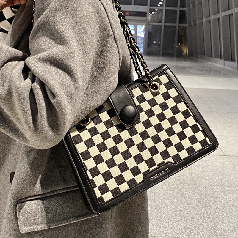 Chain Bag Texture Shoulder Large Capacity Commuter 2021 New Chessboard Plaid Texture Crossbody Tote Retro Womens Bag
