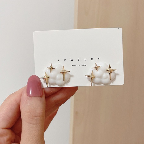 S925 Silver Needle Japan und Südkorea ins Stil Mode Sterne weiße Wolken Ohrringe Persönlichkeit niedlich und lustig Mädchen Ohrringe H4122's discount tags