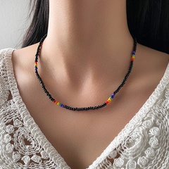 Außenhandel heiß verkaufte neue Produkte Mode einfache kurze Halskette Farbe Reis Perlen Nähte Männer und Frauen Retro Accessoires Halskette