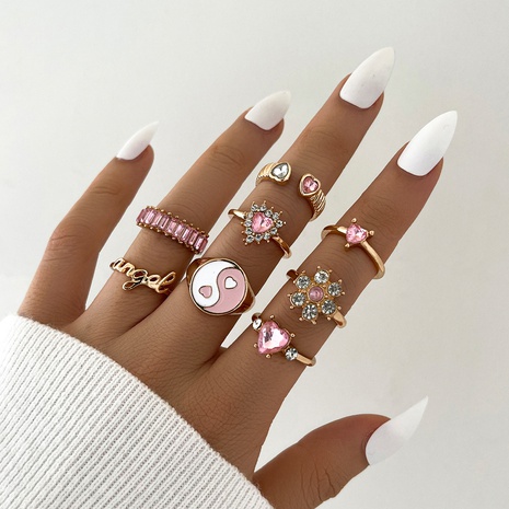 Nueva moda europea y americana tai chi gossip pink full diamond flor carta anillo conjunto de ocho piezas's discount tags