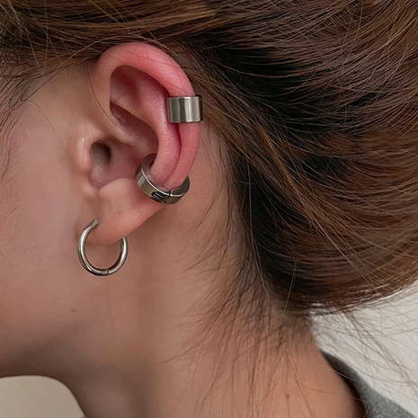 clip d'oreille simple sans clip d'os d'oreille en acier inoxydable percé trois ensembles's discount tags