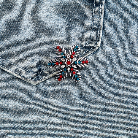 broche de corsage étoile rétro à six branches à la mode créative de Noël rétro rouge et vert's discount tags