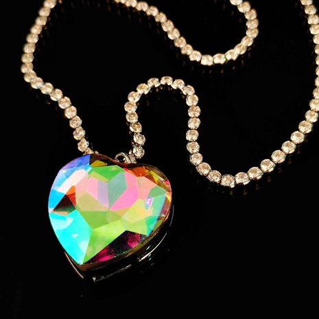 bijoux en gros mode coréenne pendentif coeur océan collier en cristal en forme de coeur's discount tags