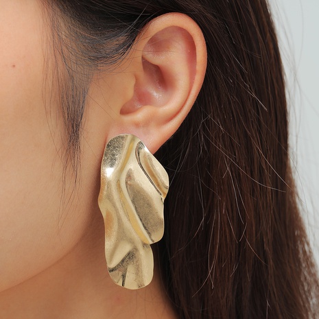 Bijoux fantaisie exagéré en forme de feuille pliante en métal grandes boucles d'oreilles en gros's discount tags