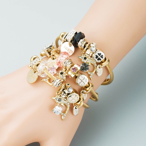 Moda europea y americana y diseño de tendencia de interés especial personalizado DIY Multi-elemento pulsera de oro Simple para mujer anillo de muñeca Accesorios's discount tags