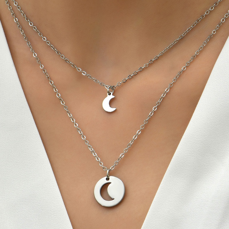 Korean sweet fashion personality crescent pendant doublelayer clavicle chain
