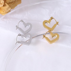 Marka French Style Ins Ornament Love Heart Pierced Geometric Earrings Stud Earrings Titanium Steel 18K Earrings F540