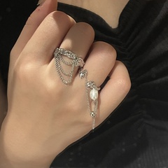 Französische Retro-Lava-Textur mit hohem Sinn für dunkelschwarze Perle einzigartiger offener Ring