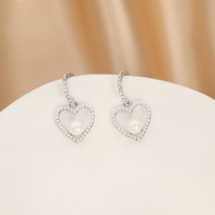 Exquisite all-match classic heart ears buckles earrings