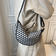 2021 winter new trendy fashion one-shoulder handbag casual simple chest bag dumpling bag