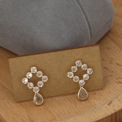 niche geometric Temperament fashion diamond classic copper earrings
