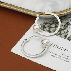Temperament fashion classic French geometric inlaid pearl earrings