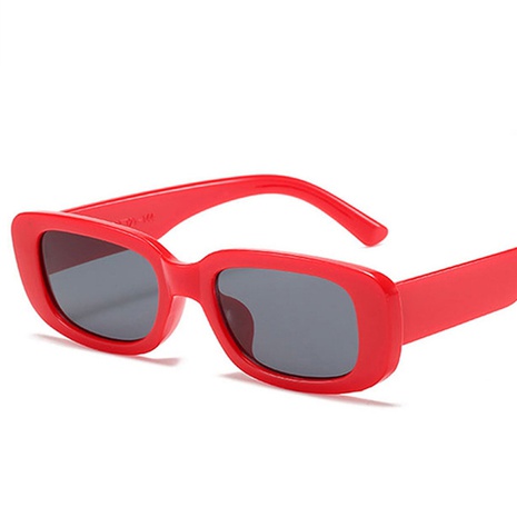 Gafas de sol cuadradas retro con montura pequeña gafas de sol de color caramelo al por mayor NHVM517811's discount tags