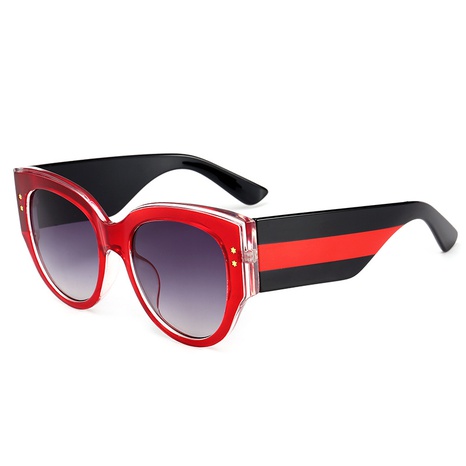 Gafas de sol de lujo redondas a rayas de color translúcido con tendencia de moda europea y americana's discount tags
