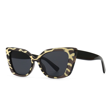 simple European and American modern charm retro cat-eye frame sunglasses's discount tags