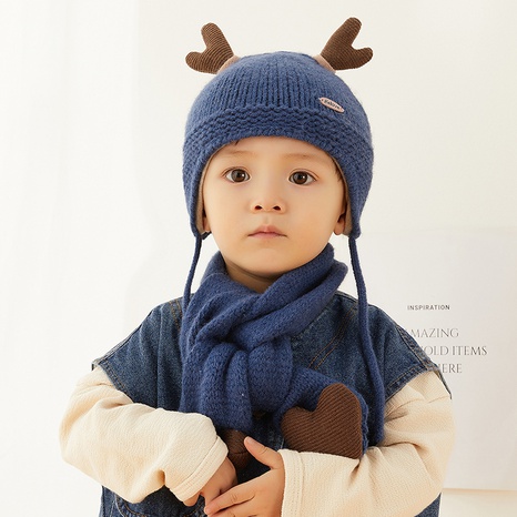 Korean version of winter new children's cartoon antler wool hat scarf two-piece set's discount tags