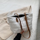 Largecapacity bag 2021 new trendy fashion plaid oneshoulder tote bagpicture8