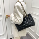 Largecapacity bag new trendy fashion retro diamond chain tote bag casual simple messenger bagpicture9