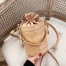 portable small bag autumn and winter 2021 new texture messenger bucket bagpicture6