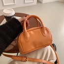 autumn and winter 2021 new fashion retro portable shell shoulder messenger bagpicture6