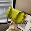 2021 autumn and winter new style retro texture fashion shoulder bagpicture8
